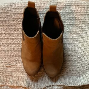 Diba True Suede Booties Women’s size 9